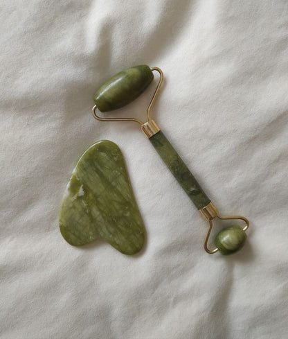 Natural Jade Face Roller and Gua Sha Set